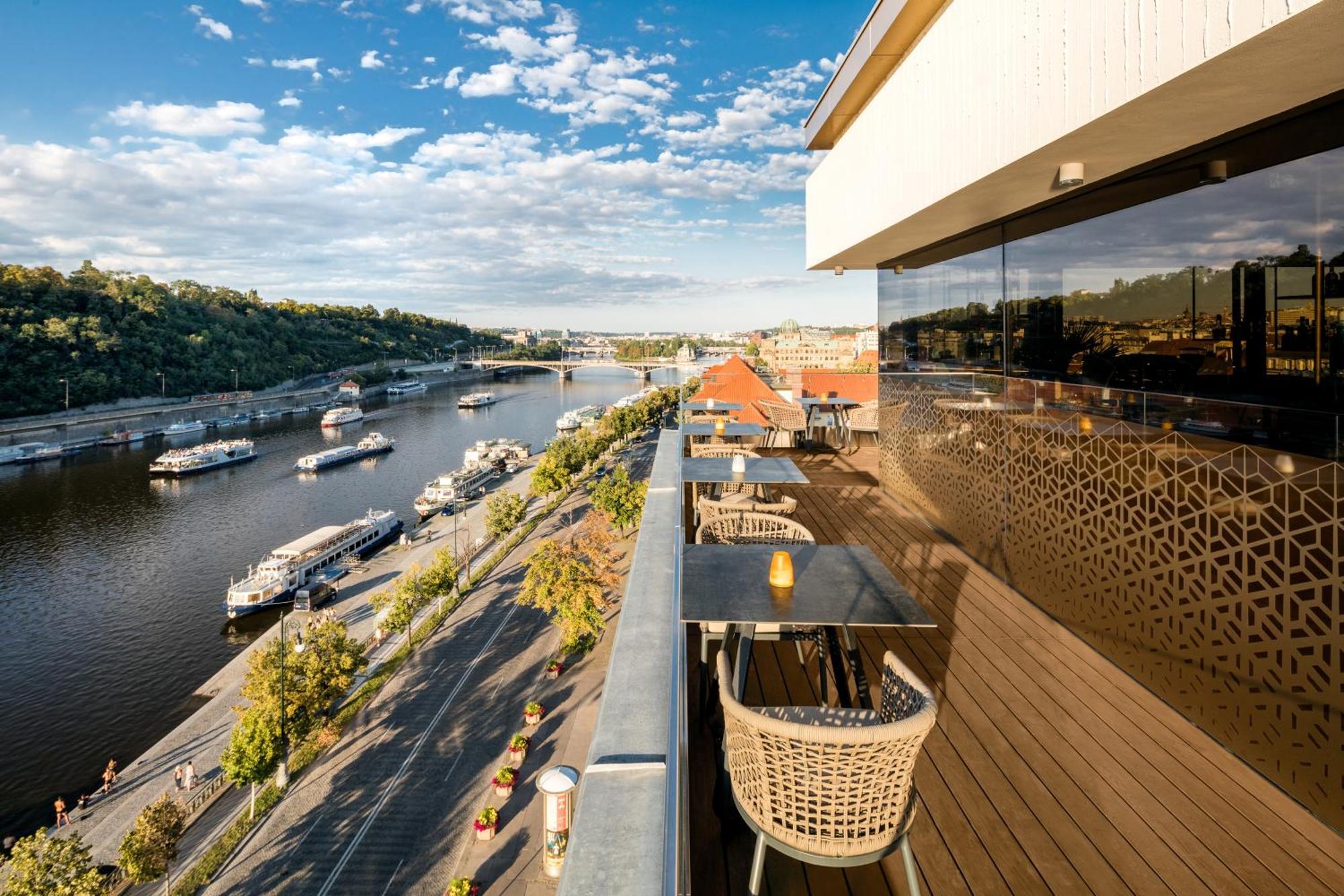The President Hotel Prague Ngoại thất bức ảnh The River Terrace